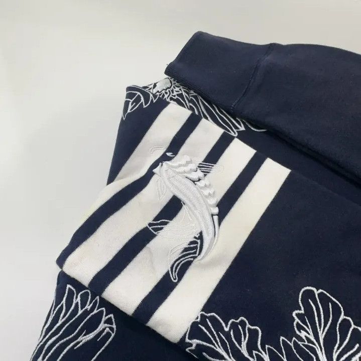 Thom Browne Thom Browne Floral Embroidered Crewneck Sweatshirt Size US M / EU 48-50 / 2 - 15 Thumbnail