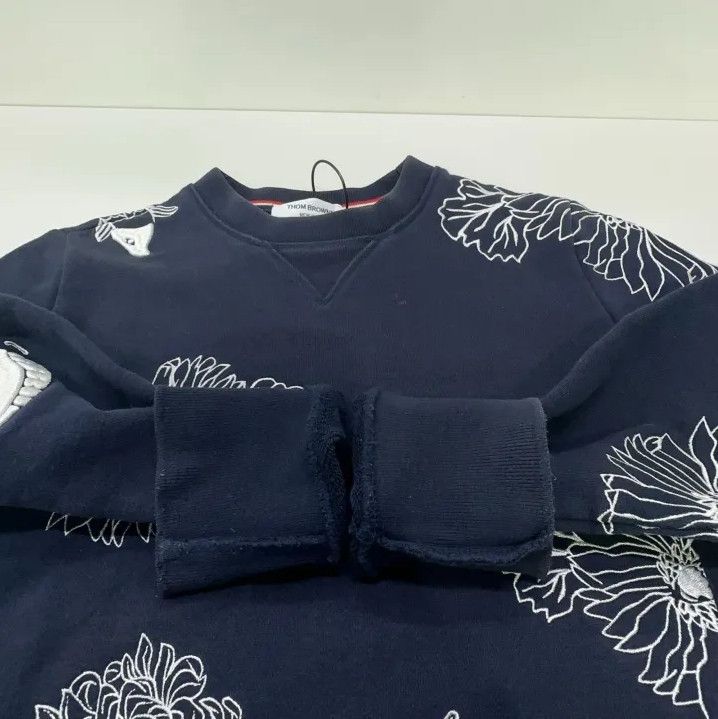 Thom Browne Thom Browne Floral Embroidered Crewneck Sweatshirt Size US M / EU 48-50 / 2 - 11 Thumbnail