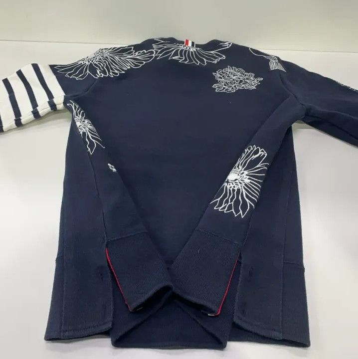 Thom Browne Thom Browne Floral Embroidered Crewneck Sweatshirt Size US M / EU 48-50 / 2 - 16 Thumbnail