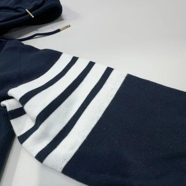 Thom Browne Thom Browne Classic Striped Hoodie for Men Size US M / EU 48-50 / 2 - 7 Thumbnail