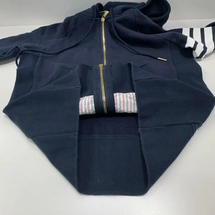 Thom Browne Thom Browne Classic Striped Hoodie for Men Size US M / EU 48-50 / 2 - 13 Thumbnail