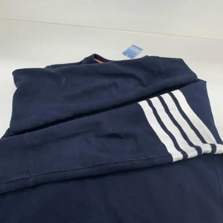 Thom Browne Thom Browne Classic Crewneck Sweatshirt for Men Size US M / EU 48-50 / 2 - 9 Thumbnail
