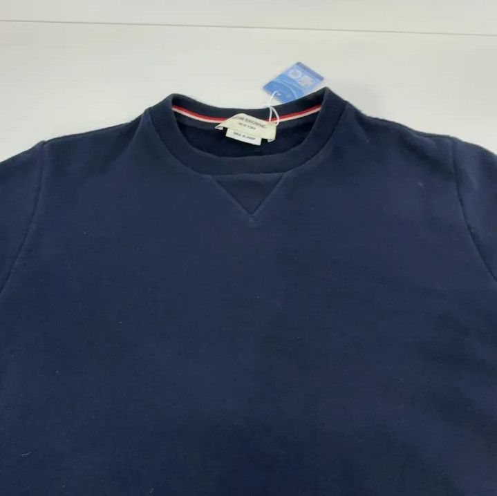 Thom Browne Thom Browne Classic Crewneck Sweatshirt for Men Size US M / EU 48-50 / 2 - 10 Thumbnail