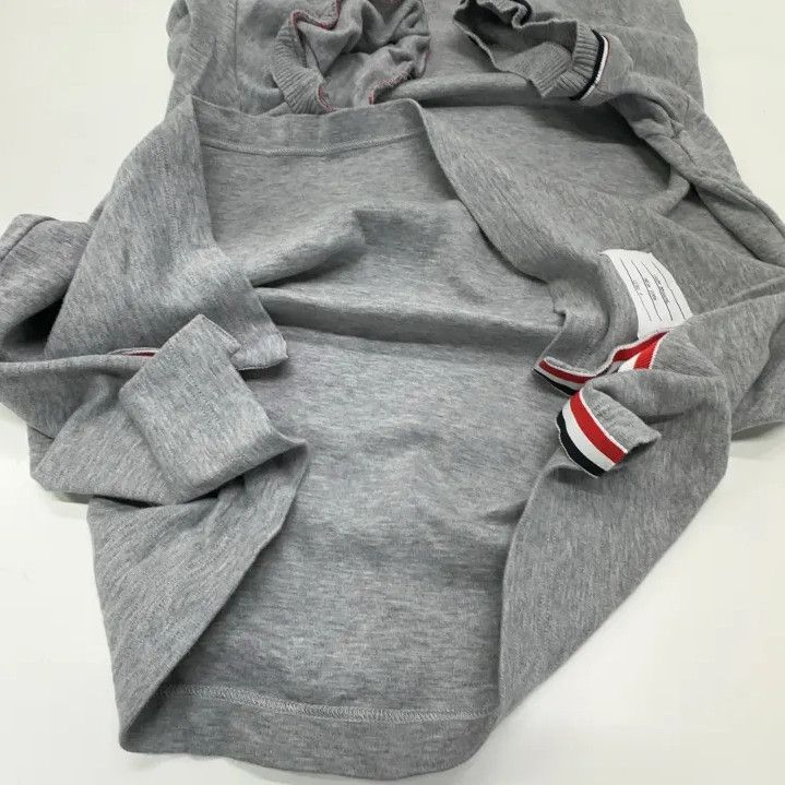 Thom Browne Thom Browne Gray Short Sleeve T-Shirt for Men Size US S / EU 44-46 / 1 - 9 Thumbnail