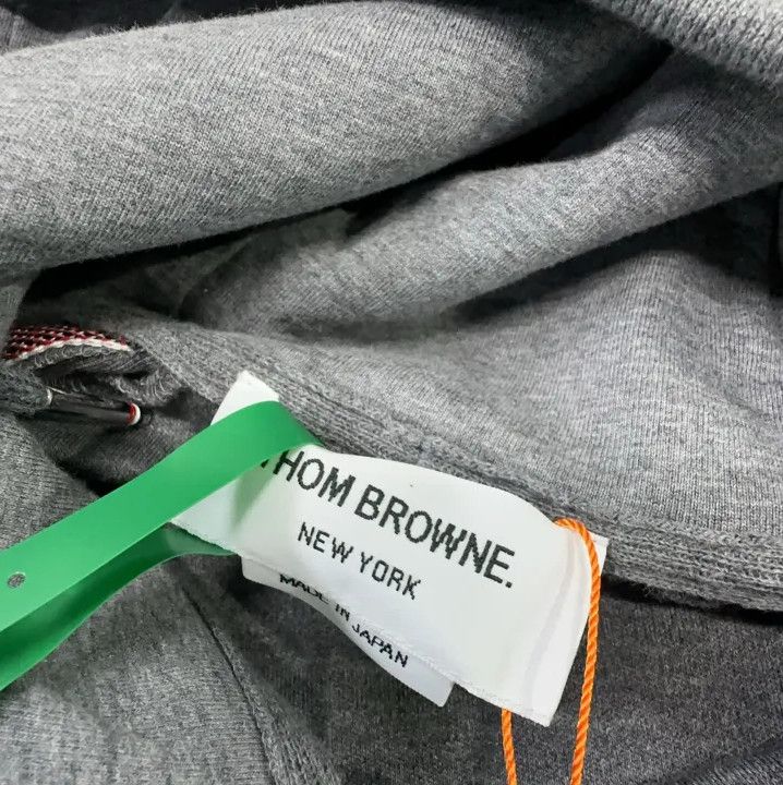 Thom Browne Thom Browne Gray Striped Hoodie for Men Size US M / EU 48-50 / 2 - 7 Thumbnail