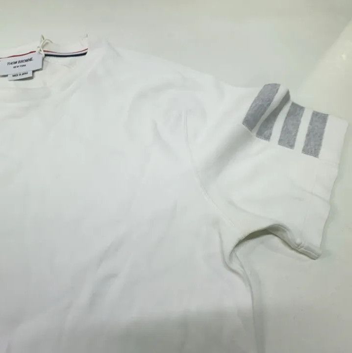 Thom Browne Thom Browne White Crewneck Short Sleeve T-Shirt Size US S / EU 44-46 / 1 - 11 Thumbnail