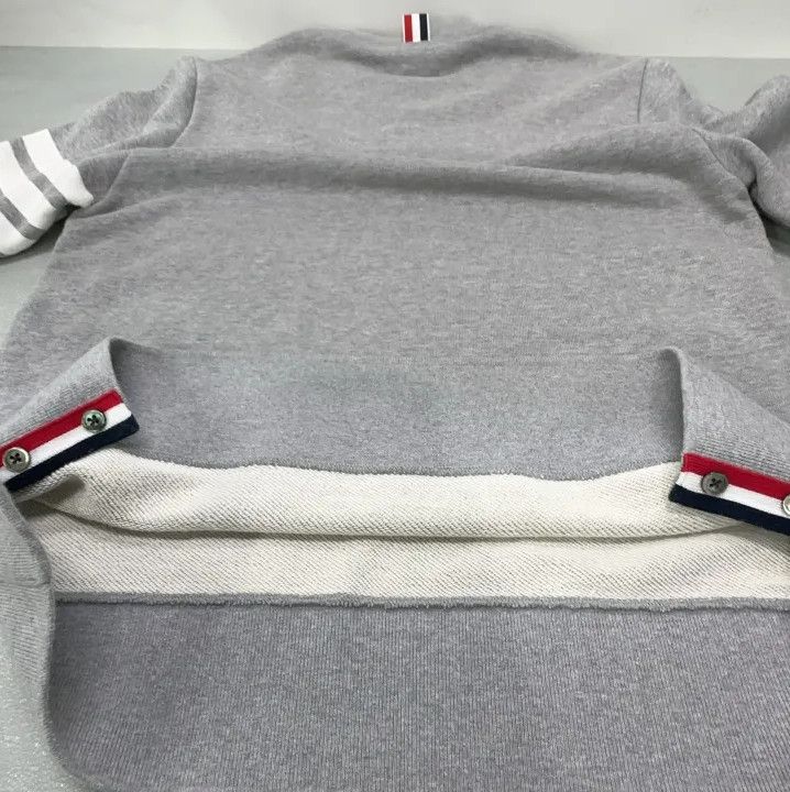 Thom Browne Thom Browne Gray Long Sleeve Sweatshirt Size US M / EU 48-50 / 2 - 10 Thumbnail