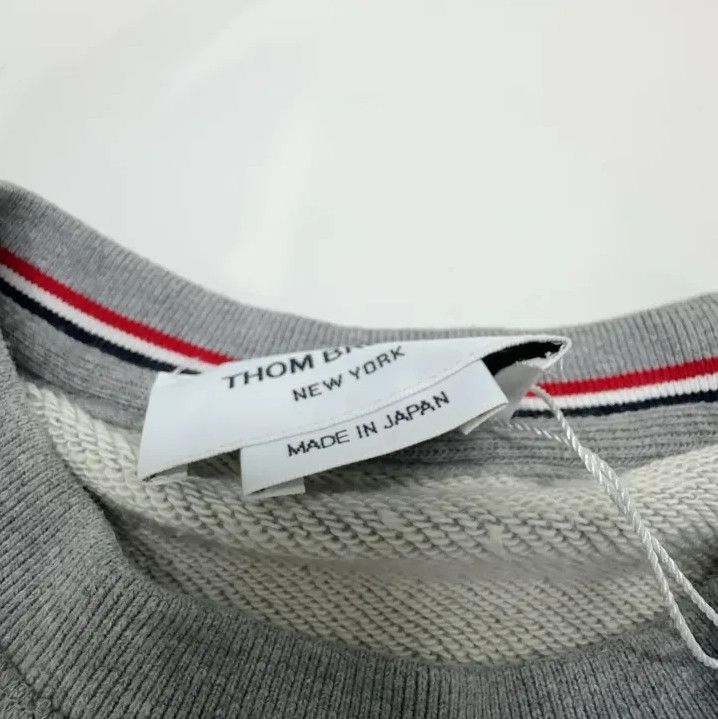 Thom Browne Thom Browne Gray Classic Four-Stripe Sweatshirt Size US M / EU 48-50 / 2 - 6 Thumbnail