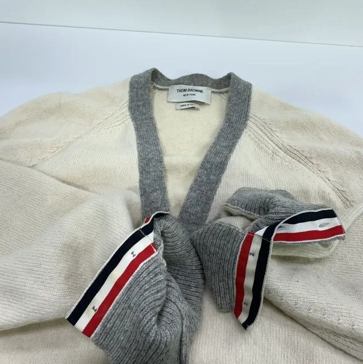 Thom Browne Thom Browne Colorblock V-Neck Knit Sweater Size US M / EU 48-50 / 2 - 9 Thumbnail