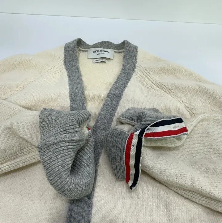 Thom Browne Thom Browne Colorblock V-Neck Knit Sweater Size US M / EU 48-50 / 2 - 14 Thumbnail