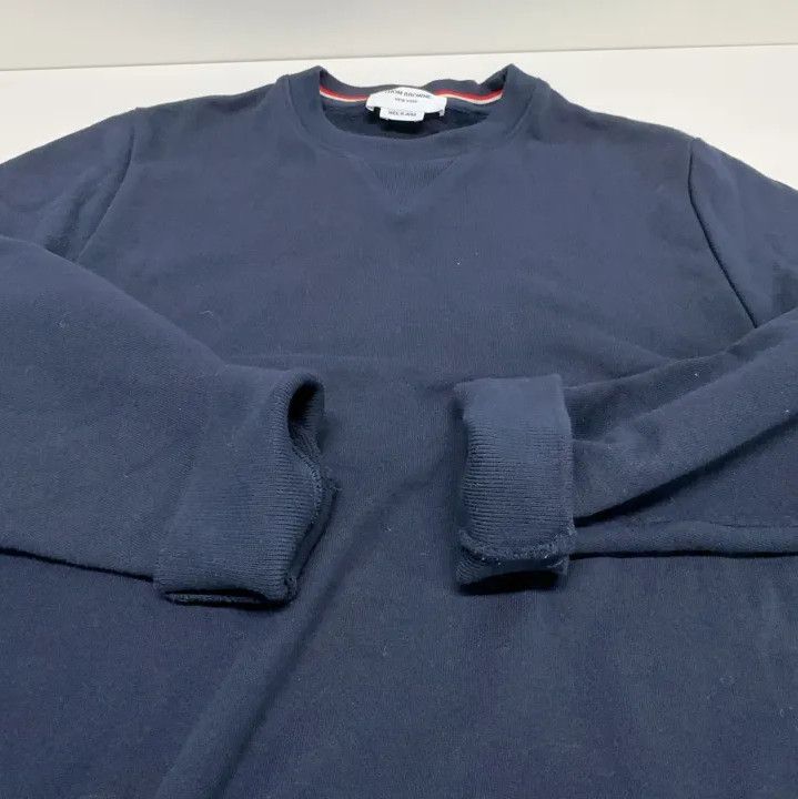 Thom Browne Thom Browne Classic Navy Crewneck Sweatshirt for Men Size US M / EU 48-50 / 2 - 12 Thumbnail