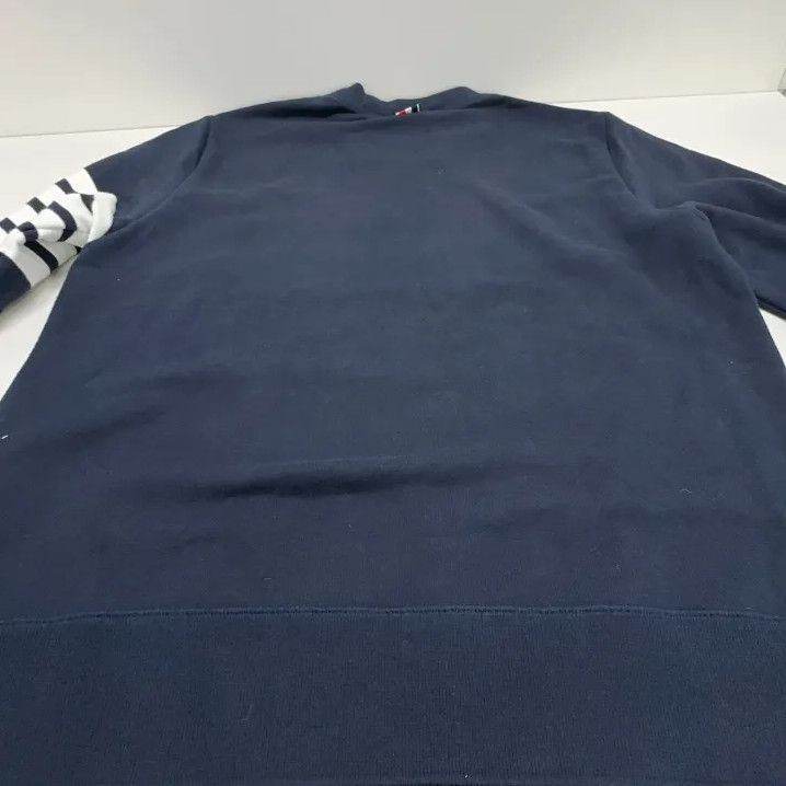 Thom Browne Thom Browne Classic Navy Crewneck Sweatshirt for Men Size US M / EU 48-50 / 2 - 13 Thumbnail