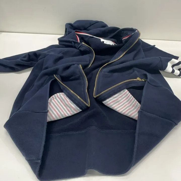 Thom Browne Thom Browne Classic Navy Hoodie with Stripes Size US S / EU 44-46 / 1 - 12 Thumbnail