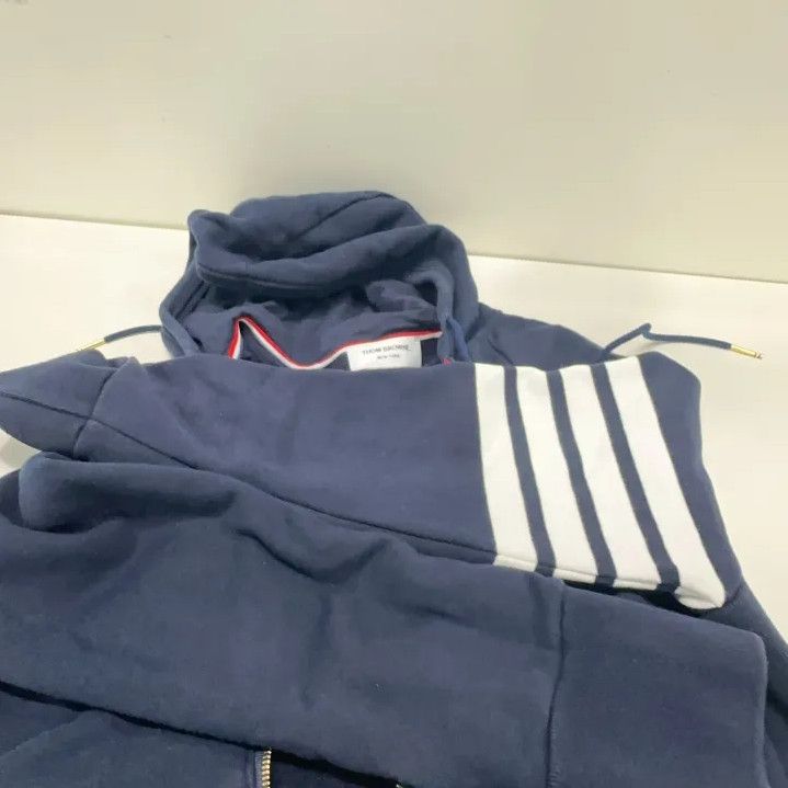 Thom Browne Thom Browne Classic Navy Hoodie with Stripes Size US S / EU 44-46 / 1 - 14 Thumbnail