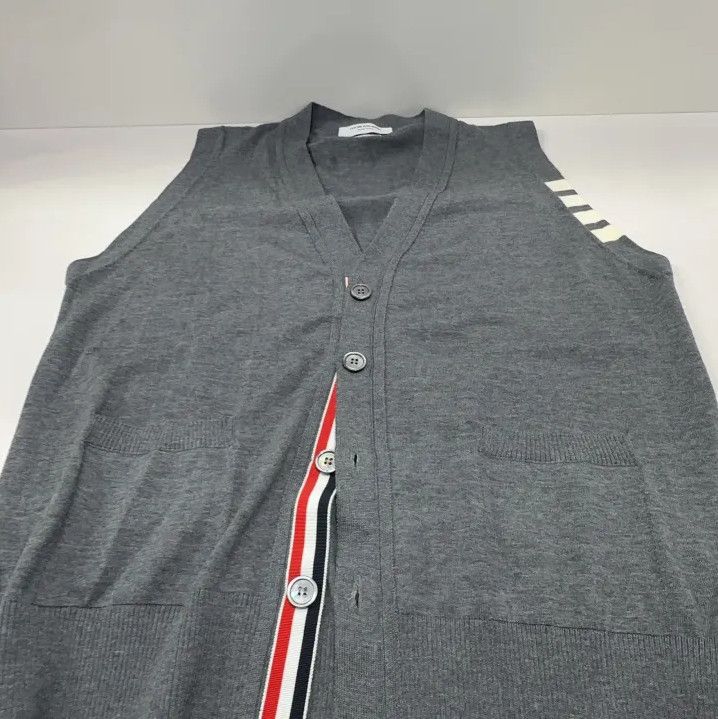 Thom Browne Thom Browne Gray Wool Vest for Men Size US M / EU 48-50 / 2 - 7 Thumbnail