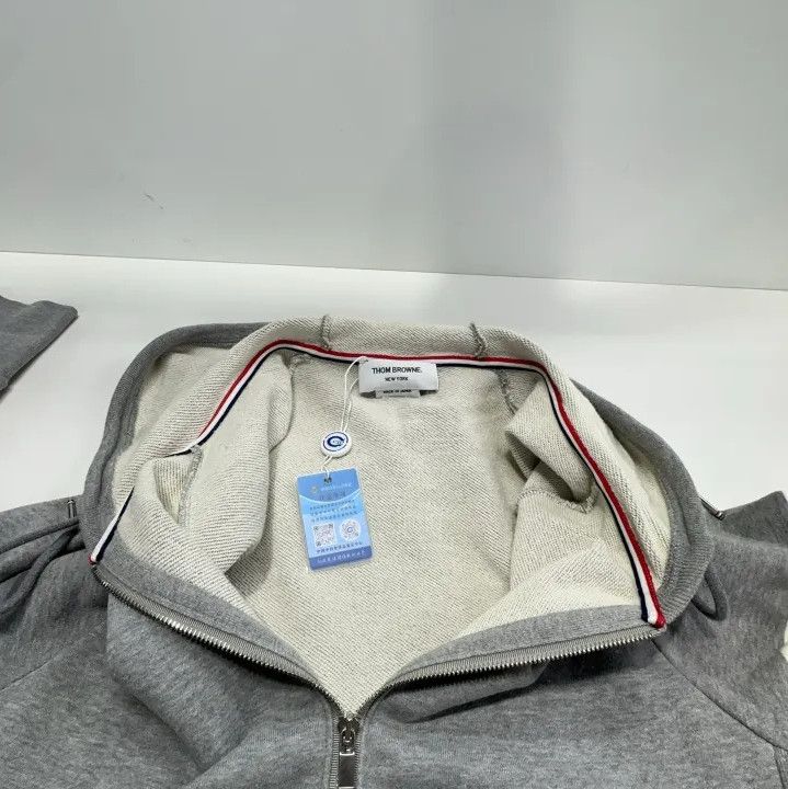 Thom Browne Thom Browne Classic Gray Hoodie with Four Stripes Size US XL / EU 56 / 4 - 4 Thumbnail