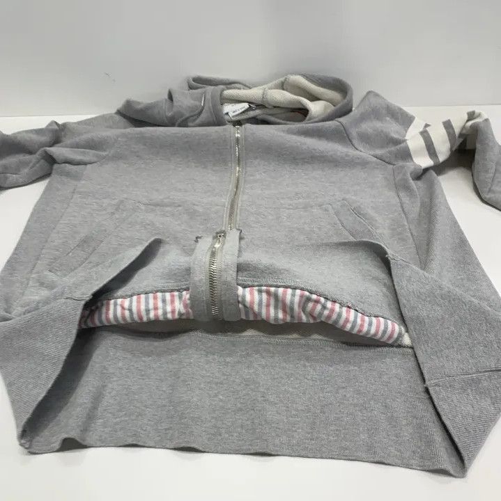 Thom Browne Thom Browne Classic Gray Hoodie with Four Stripes Size US XL / EU 56 / 4 - 9 Thumbnail