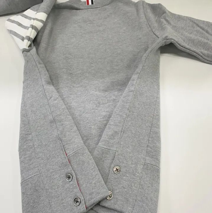 Thom Browne Thom Browne Classic Grey Striped Crewneck Sweatshirt Size US M / EU 48-50 / 2 - 9 Thumbnail