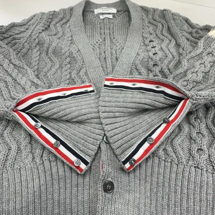 Thom Browne Thom Browne Gray Striped Cardigan Sweater for Men Size US S / EU 44-46 / 1 - 7 Thumbnail