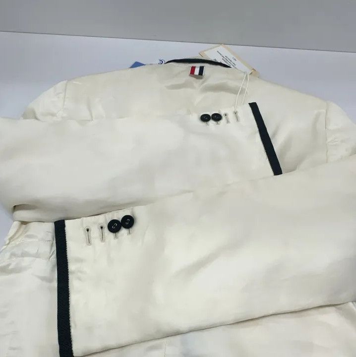 Thom Browne Thom Browne Casual One-Button Blazer in Beige Size US S / EU 44-46 / 1 - 10 Thumbnail