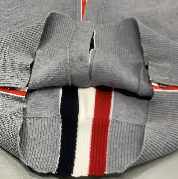 Thom Browne Thom Browne Gray Casual Knit Cardigan for Men Size US M / EU 48-50 / 2 - 13 Thumbnail