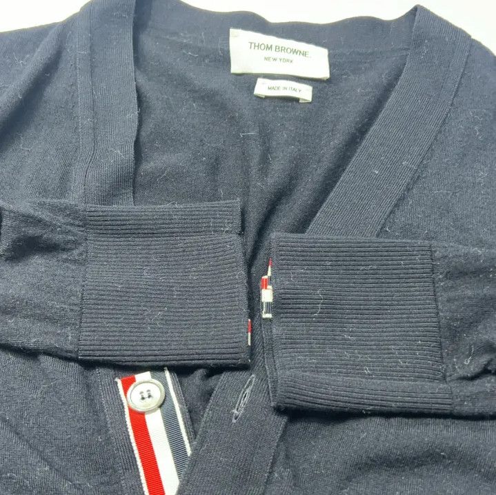 Thom Browne Thom Browne Blue Merino Wool V-Neck Cardigan Size US M / EU 48-50 / 2 - 11 Thumbnail