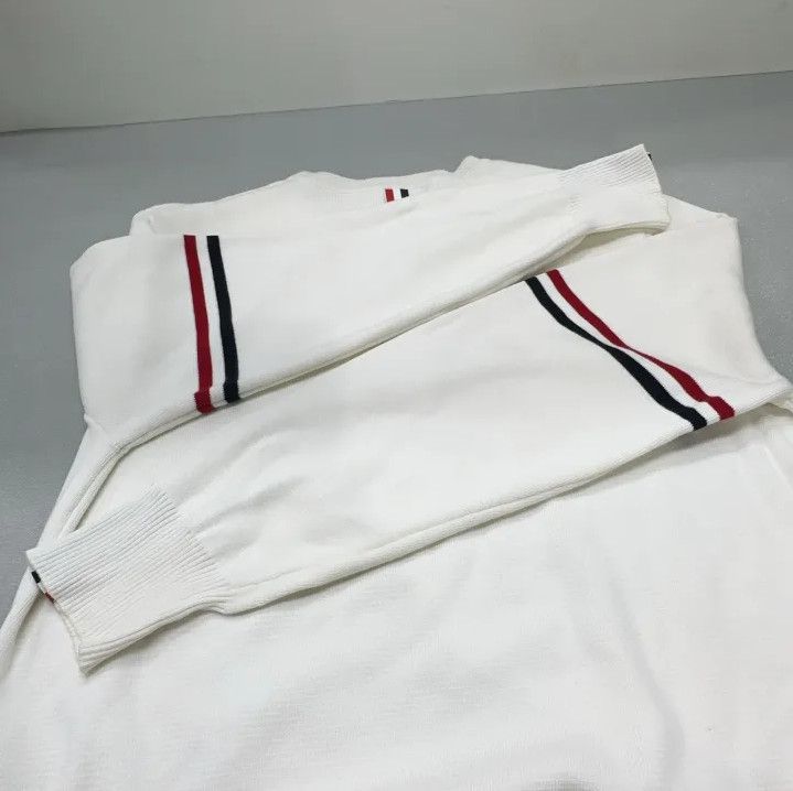 Thom Browne Thom Browne Classic Stripe Crewneck Sweater for Men Size US S / EU 44-46 / 1 - 14 Thumbnail