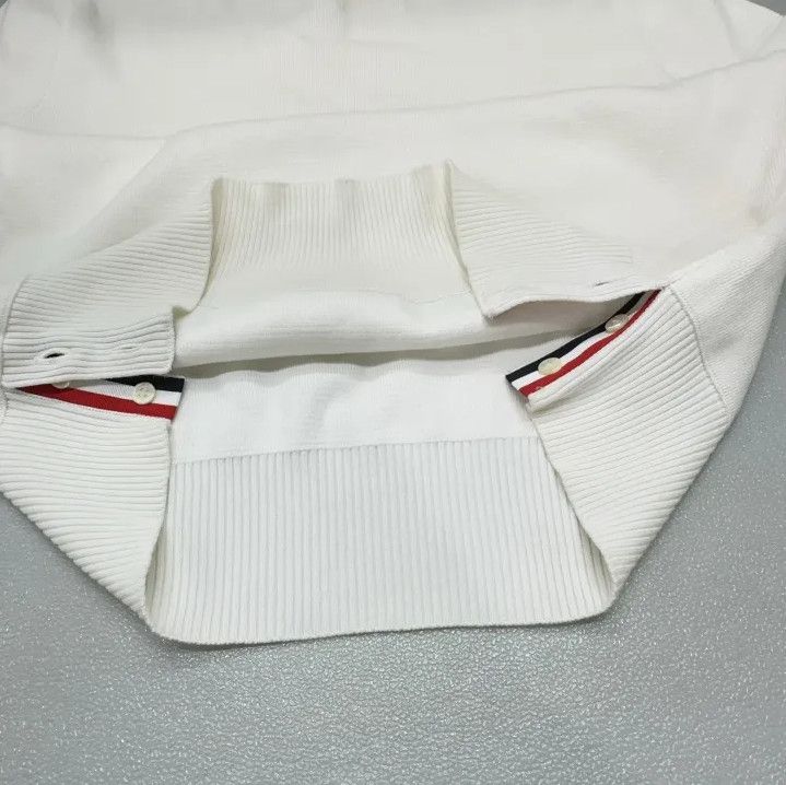 Thom Browne Thom Browne Classic Stripe Crewneck Sweater for Men Size US S / EU 44-46 / 1 - 10 Thumbnail
