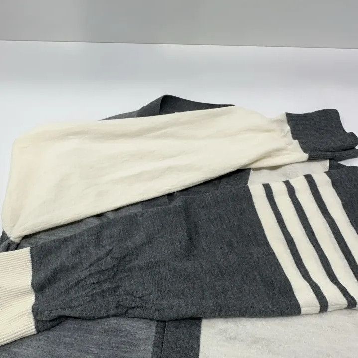 Thom Browne Thom Browne Gray V-Neck Striped Cardigan Sweater Size US M / EU 48-50 / 2 - 10 Thumbnail
