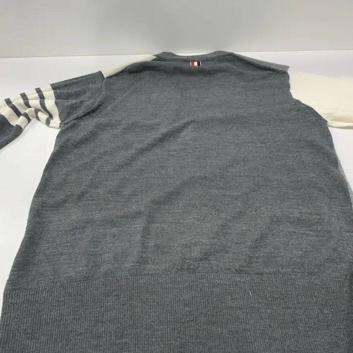 Thom Browne Thom Browne Gray V-Neck Striped Cardigan Sweater Size US M / EU 48-50 / 2 - 15 Thumbnail