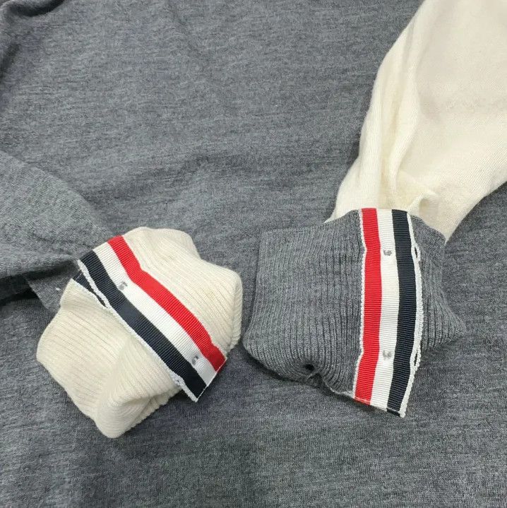 Thom Browne Thom Browne Gray V-Neck Striped Cardigan Sweater Size US M / EU 48-50 / 2 - 13 Thumbnail