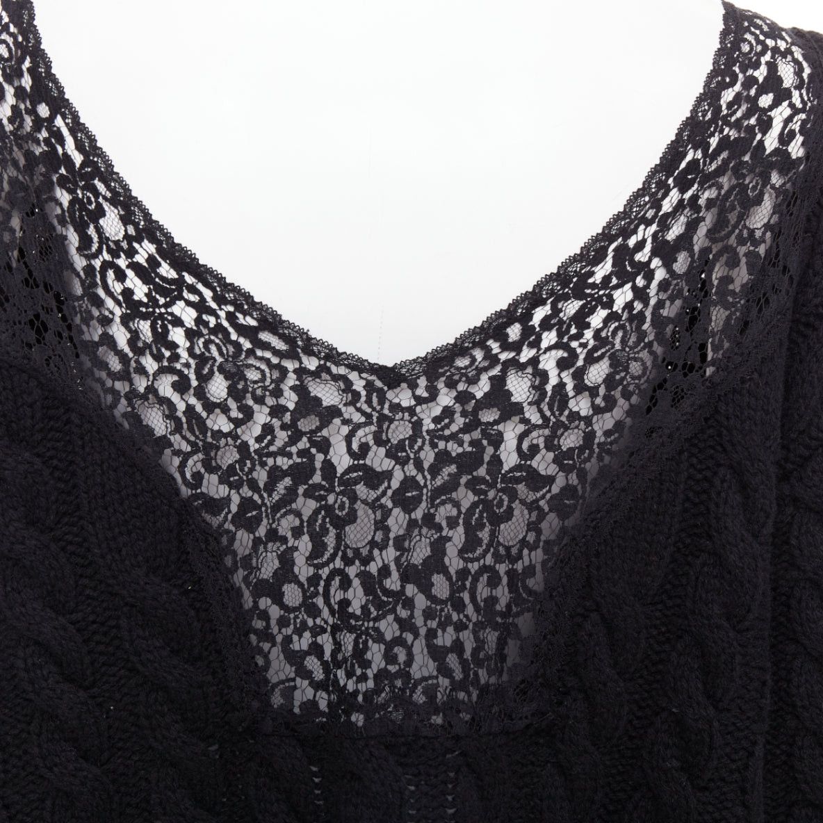 Balenciaga BALENCIAGA DEMNA 2017 black virgin wool cotton blend cable knit lace plunge oversized sweater FR36 S Size S / US 4 / IT 40 - 7 Thumbnail