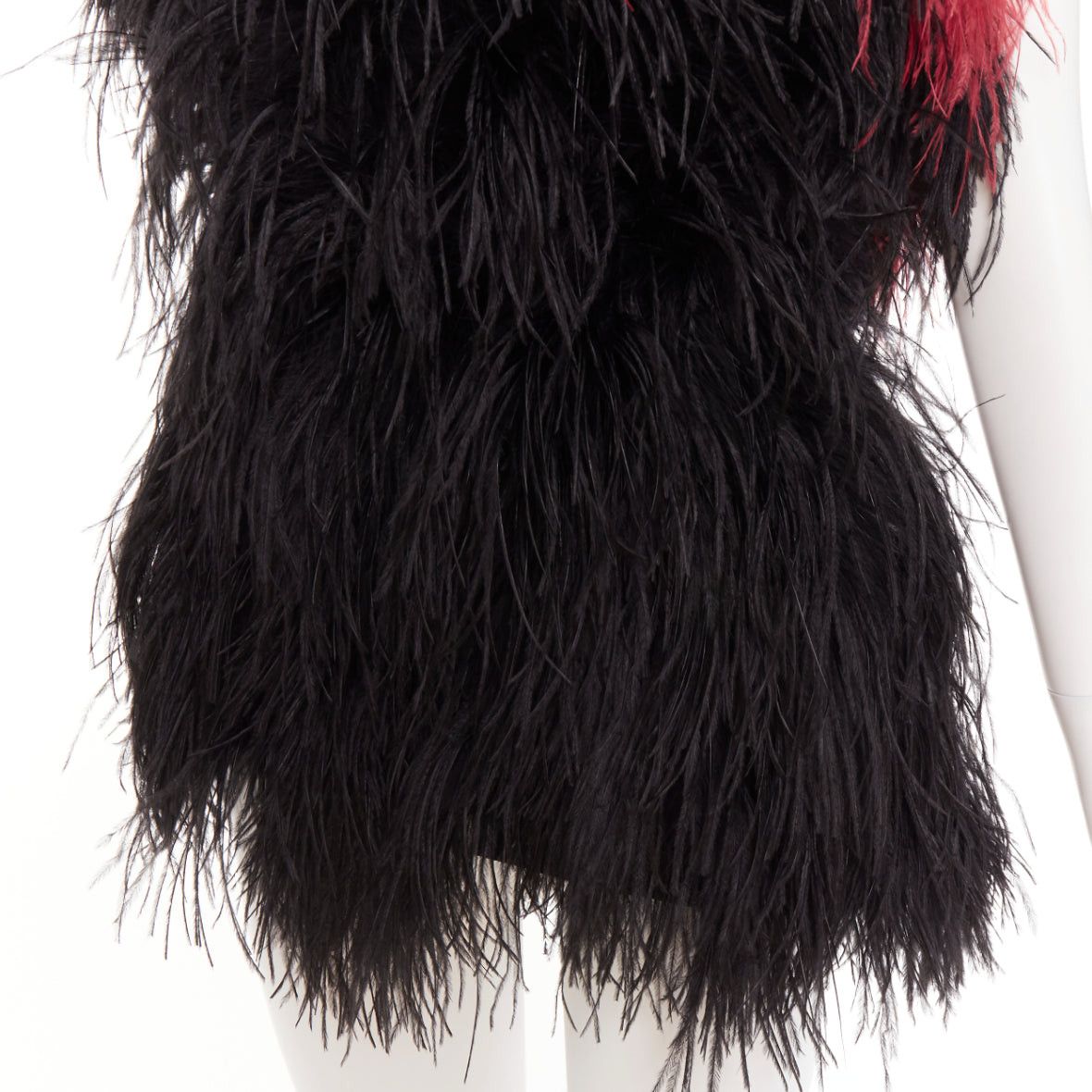 Alexandre Vauthier rare ALEXANDRE VAUTHIER COUTURE SS2022 Runway black red ostrich feather strapless mini dress Size S / US 4 / IT 40 - 8 Thumbnail