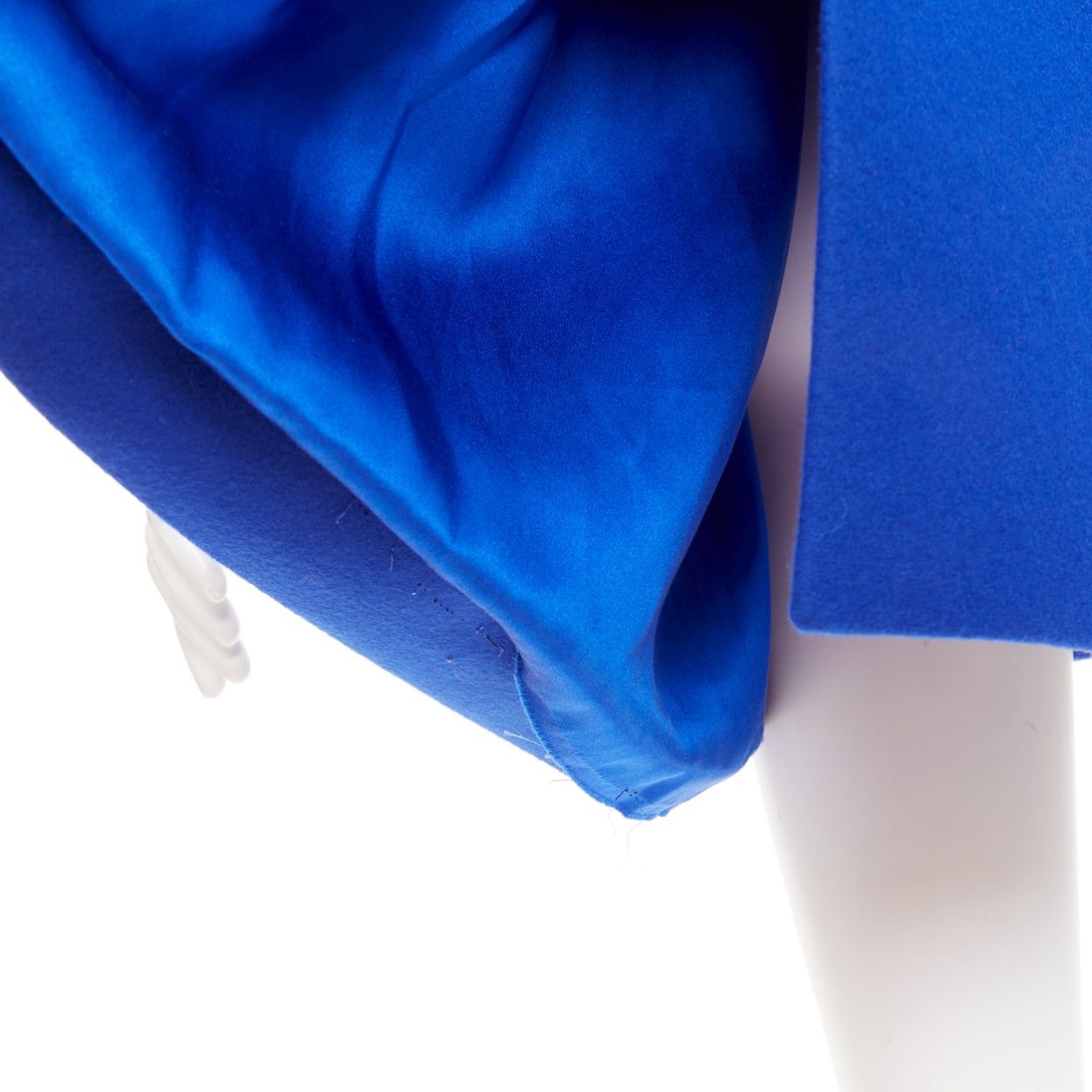 ALEXANDRE VAUTHIER COUTURE AW2022 Runway electric blue short sleeve oversized blazer