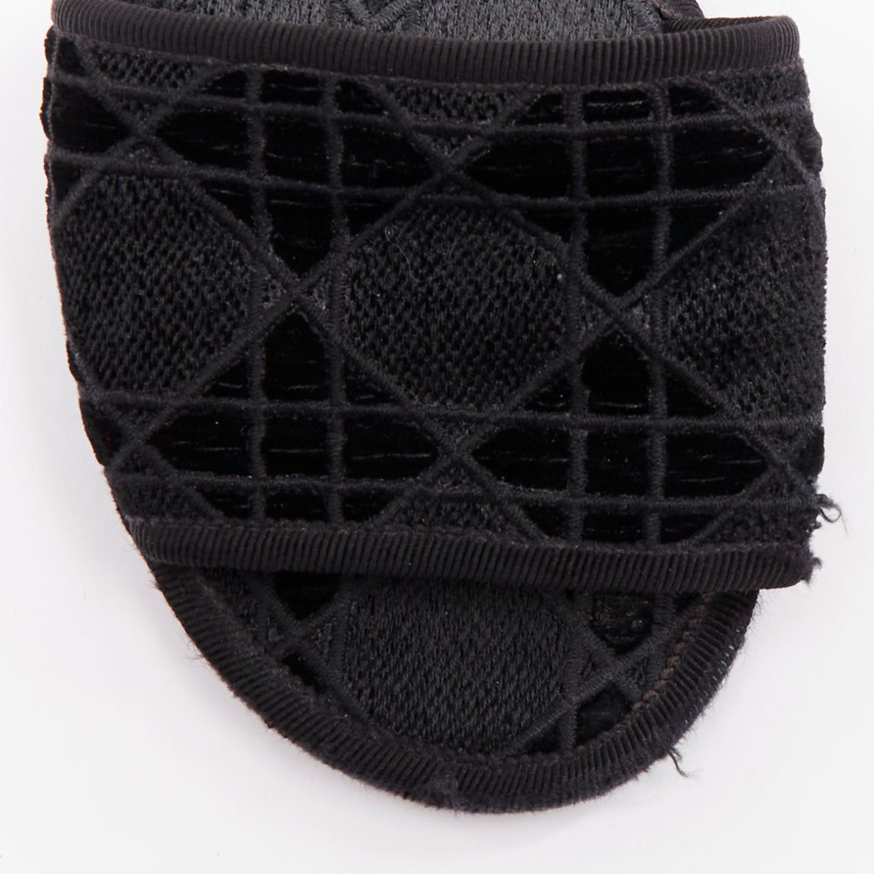 Dior DIOR Chez Moi black velvet cannage quilted velvet flat slides EU35 Size US 5 / IT 35 - 7 Thumbnail