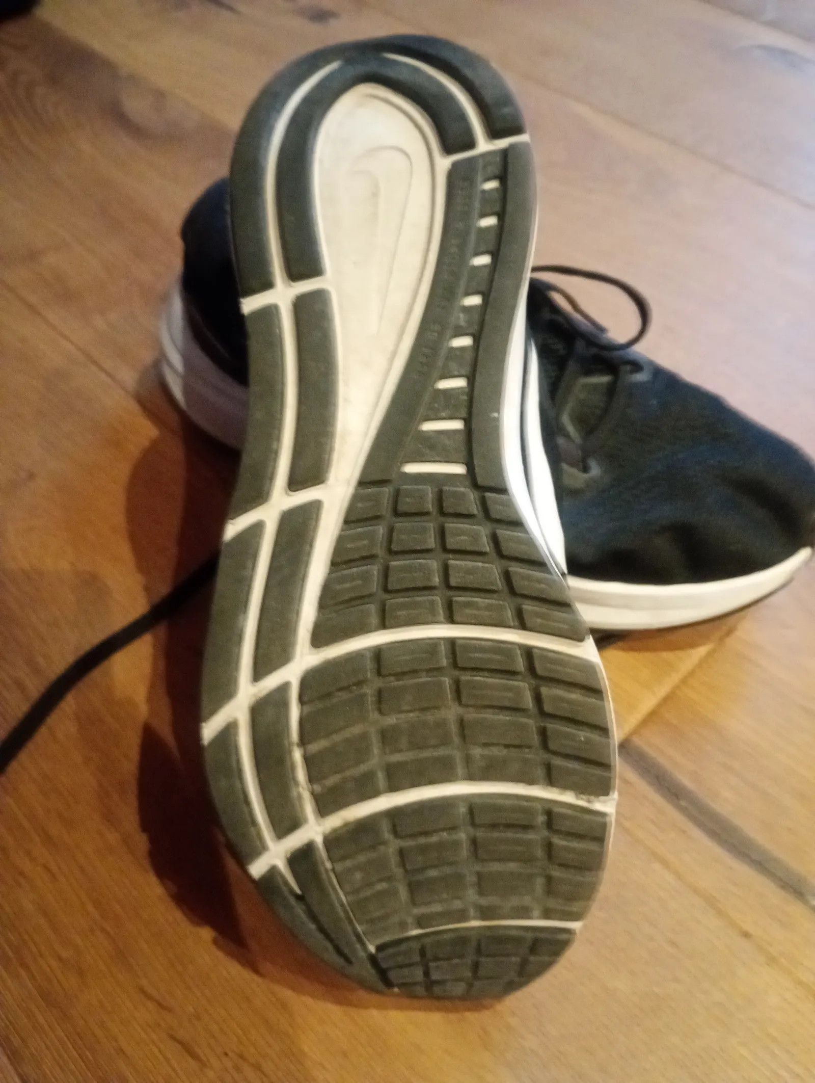 Nike Nike Sneakers Size US 10.5 / EU 43-44 - 4 Thumbnail