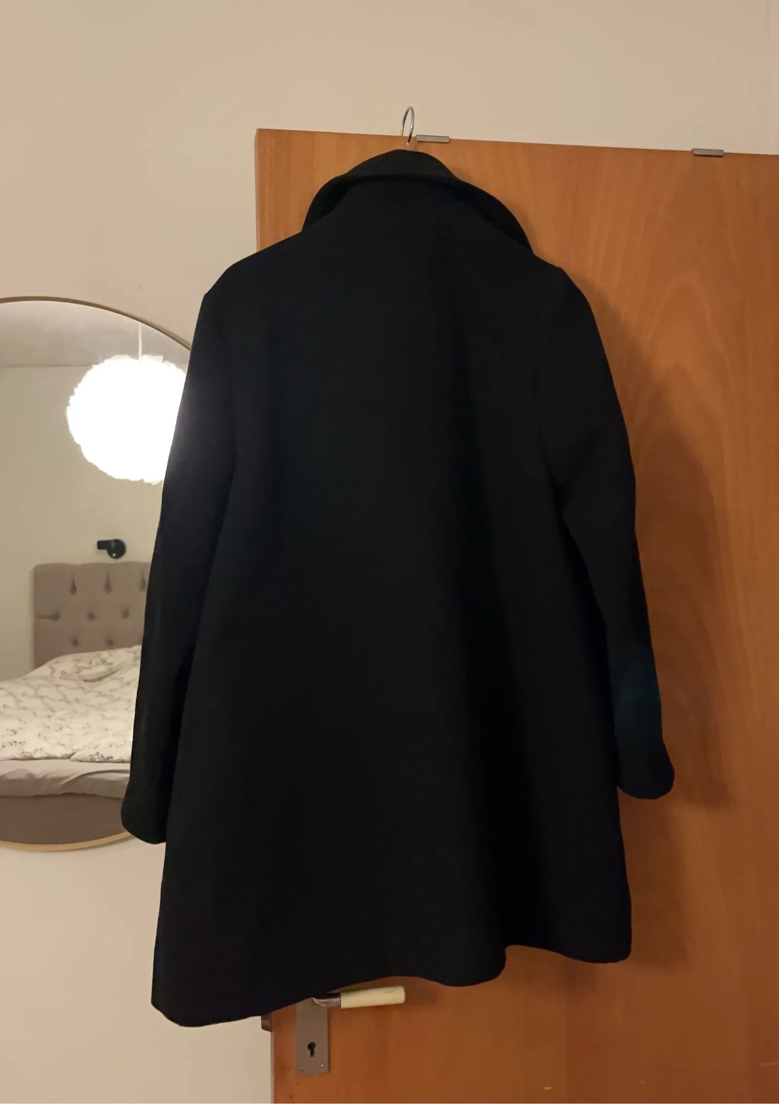 H&M H&M Coat Size S / US 4 / IT 40 - 2 Thumbnail