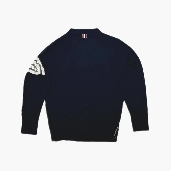Thom Browne Thom Browne Classic V-Neck Cardigan in Blue Size US M / EU 48-50 / 2 - 3 Thumbnail