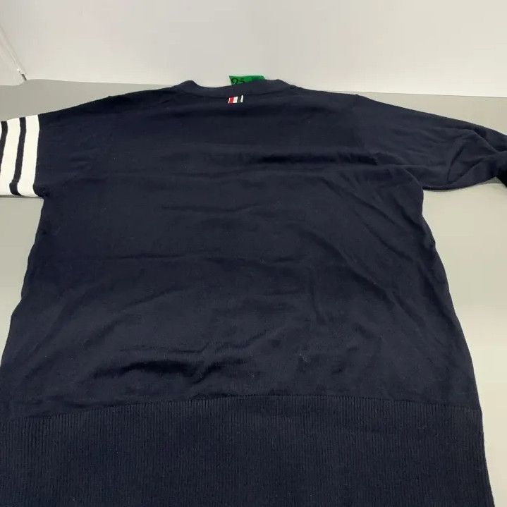 Thom Browne Thom Browne Classic V-Neck Cardigan in Blue Size US M / EU 48-50 / 2 - 9 Thumbnail