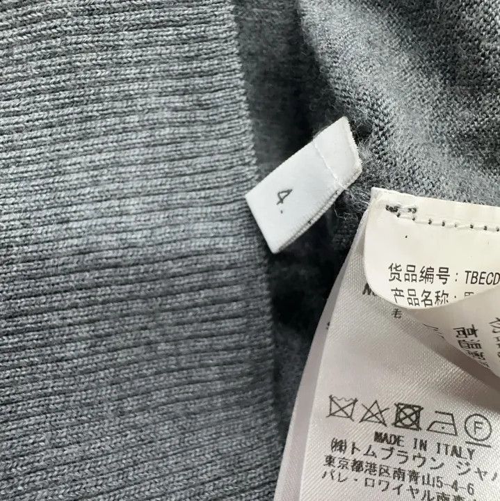 Thom Browne Thom Browne Classic Merino Wool Cardigan for Men Size US S / EU 44-46 / 1 - 5 Thumbnail