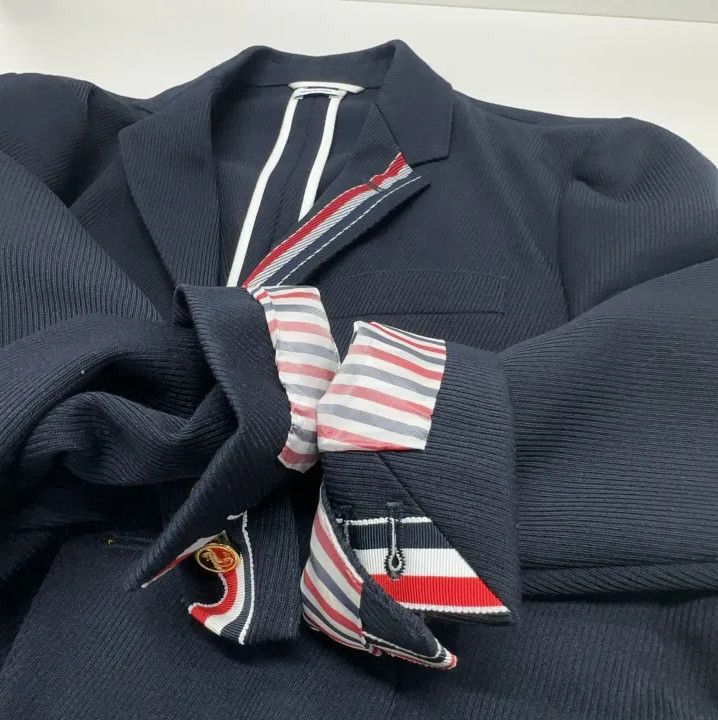Thom Browne Thom Browne Classic Navy Blazer for Men Size US M / EU 48-50 / 2 - 10 Thumbnail