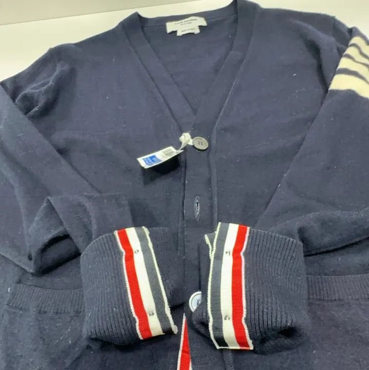 Thom Browne Thom Browne Classic V-Neck Cardigan in Blue Size US M / EU 48-50 / 2 - 9 Thumbnail