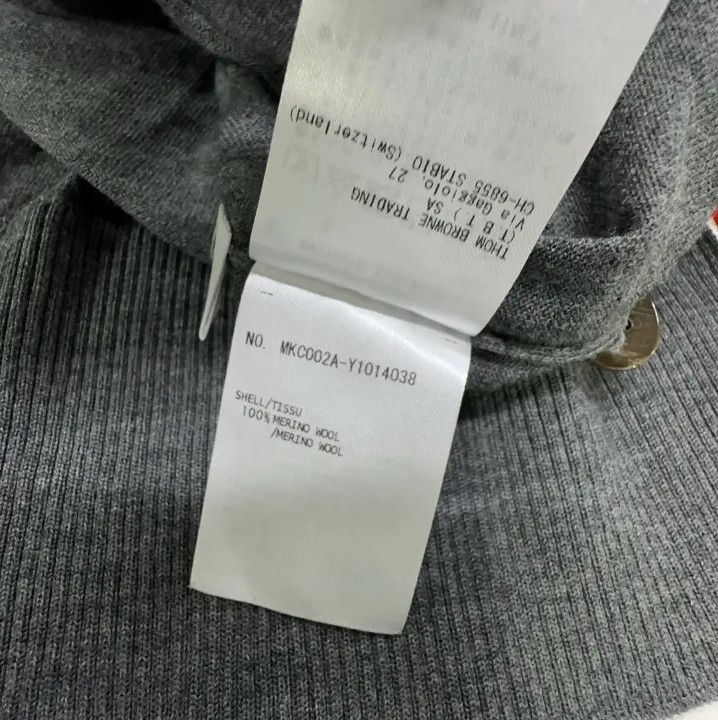 Thom Browne Thom Browne Gray V-Neck Button Cardigan For Men Size US S / EU 44-46 / 1 - 6 Thumbnail