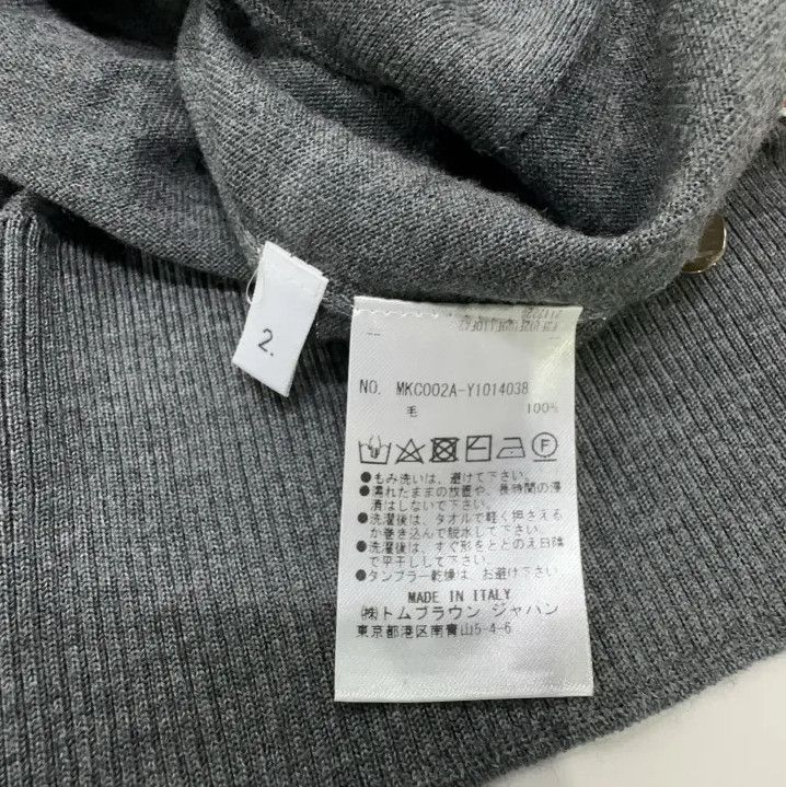 Thom Browne Thom Browne Gray V-Neck Button Cardigan For Men Size US S / EU 44-46 / 1 - 5 Thumbnail