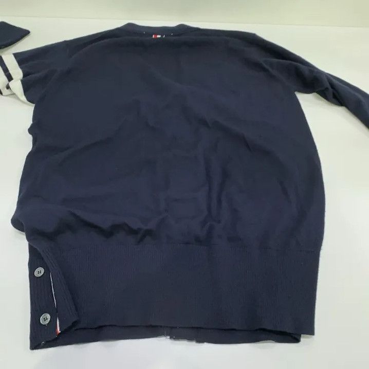 Thom Browne Thom Browne Classic Navy V-Neck Cardigan for All Size US M / EU 48-50 / 2 - 11 Thumbnail