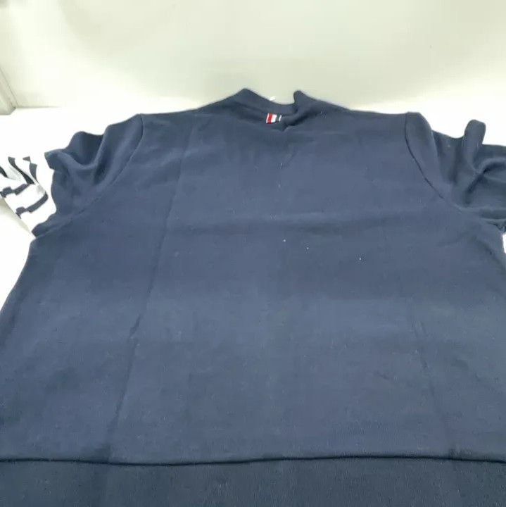Thom Browne Thom Browne Classic V-Neck Cotton Knit Sweater Size US M / EU 48-50 / 2 - 8 Thumbnail