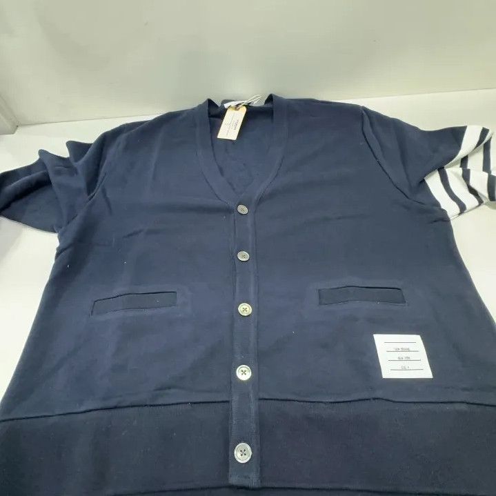 Thom Browne Thom Browne Classic V-Neck Cotton Knit Sweater Size US M / EU 48-50 / 2 - 7 Thumbnail