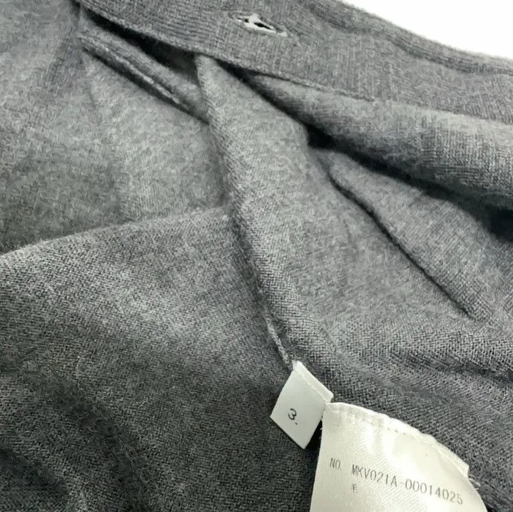 Thom Browne Thom Browne Gray Four-Stripe V-Neck Vest Size US M / EU 48-50 / 2 - 5 Thumbnail