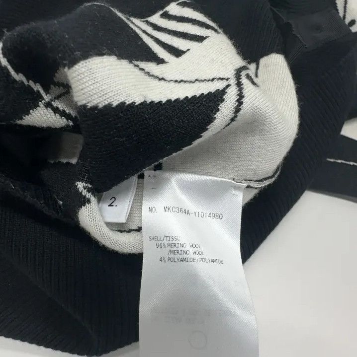 Thom Browne Thom Browne Black V-Neck Wool Sweater Size US M / EU 48-50 / 2 - 6 Thumbnail