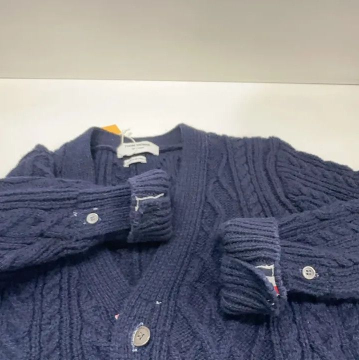 Thom Browne Thom Browne Navy V-Neck Cable Knit Sweater Size US S / EU 44-46 / 1 - 9 Thumbnail